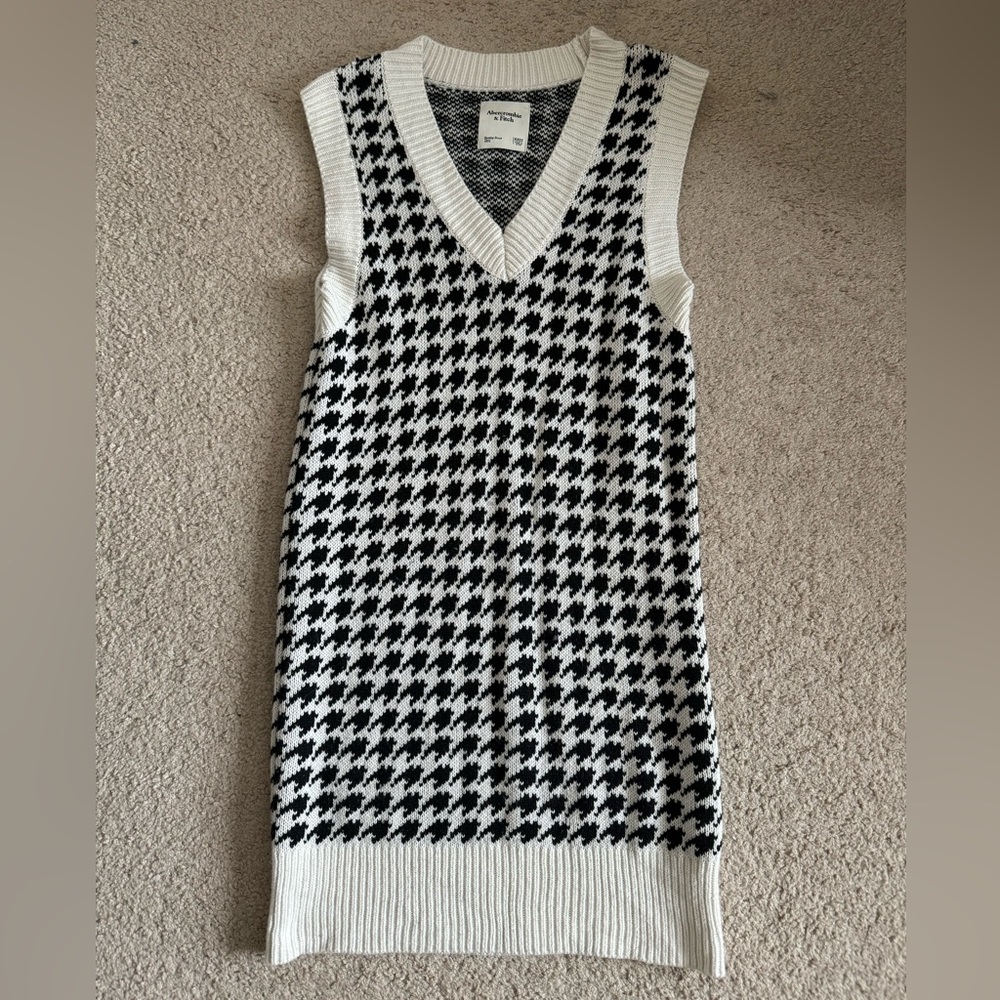 Abercrombie and Fitch sweater dress size XXST